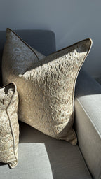 Lumiere Amour | Cushion Cover