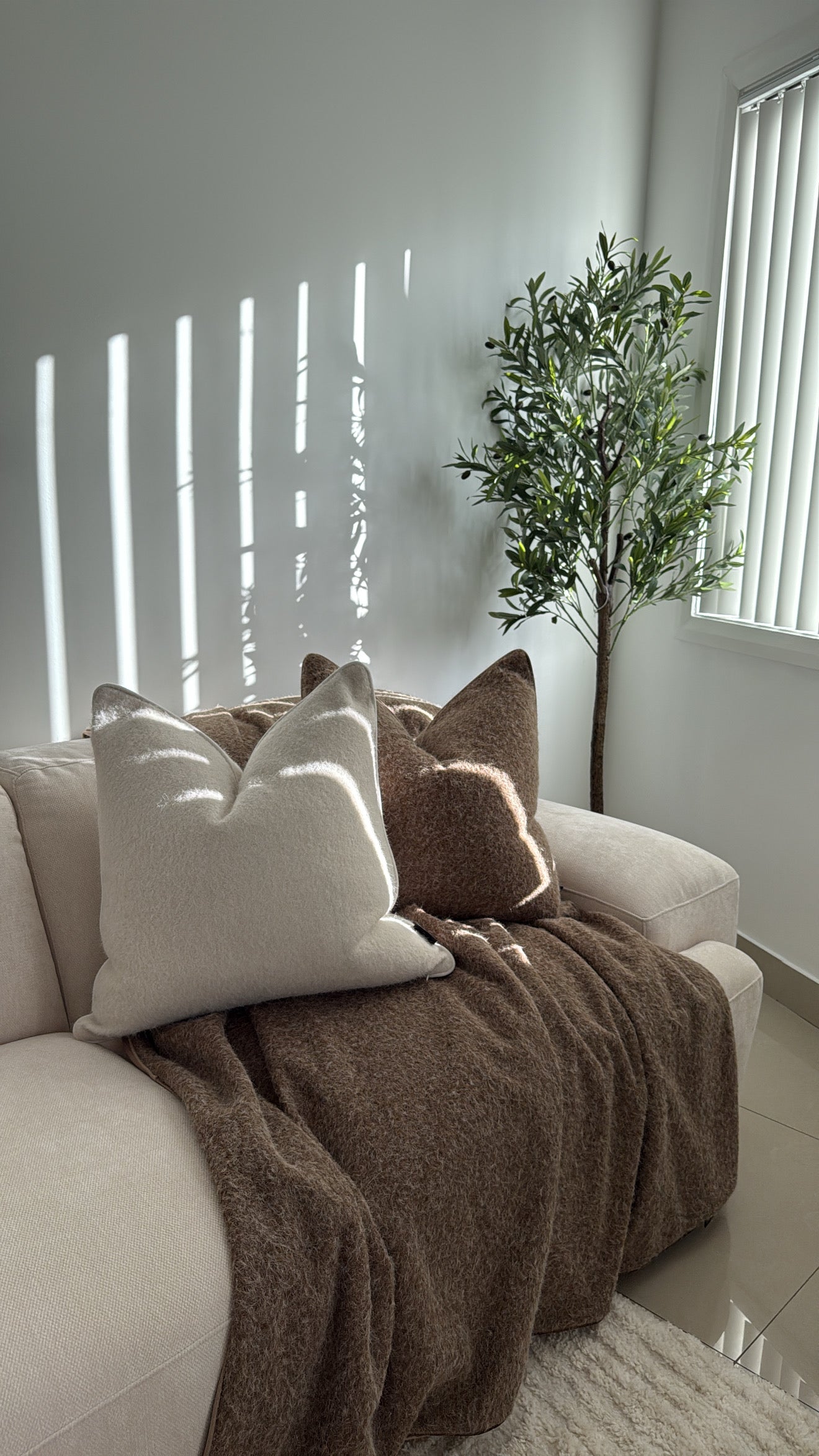 Chestnut throw blanket