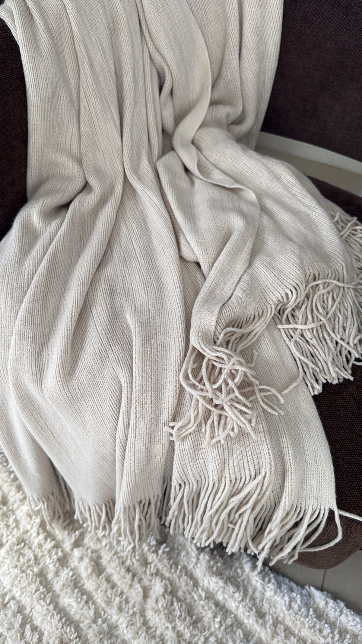 Beige tassel throw (PRE-ORDER)
