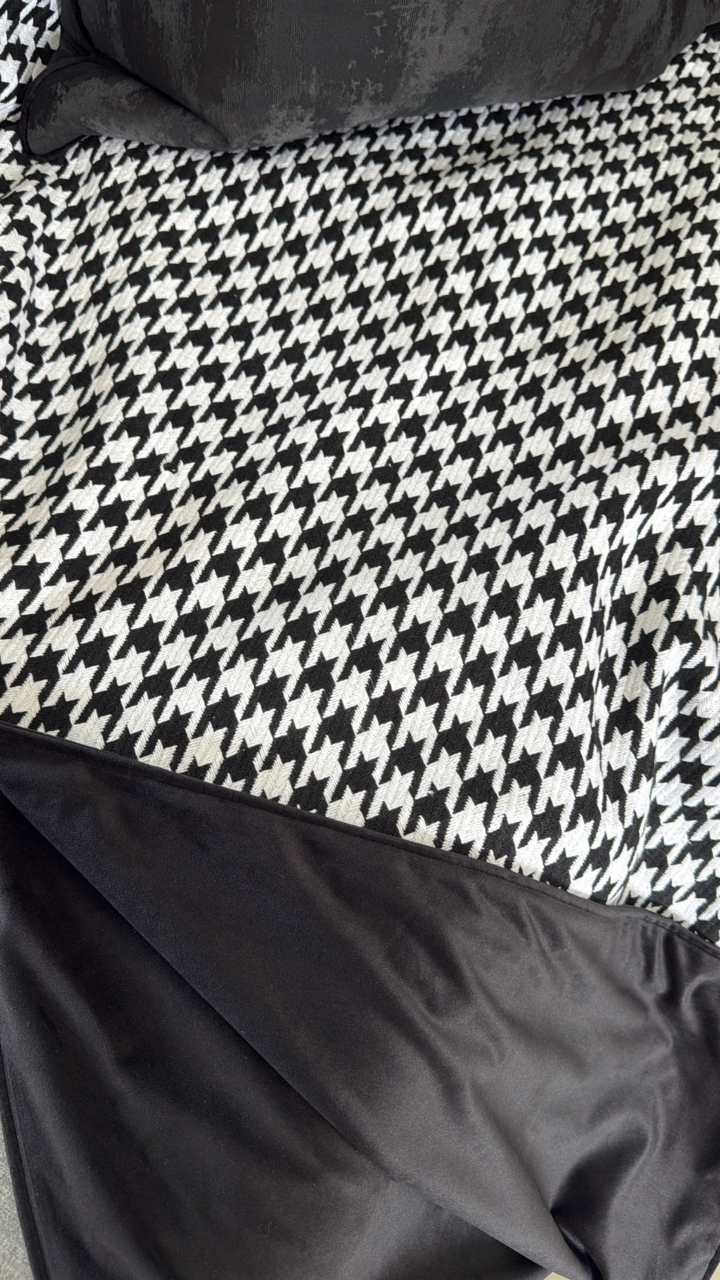 Chanel | Black & White Throw