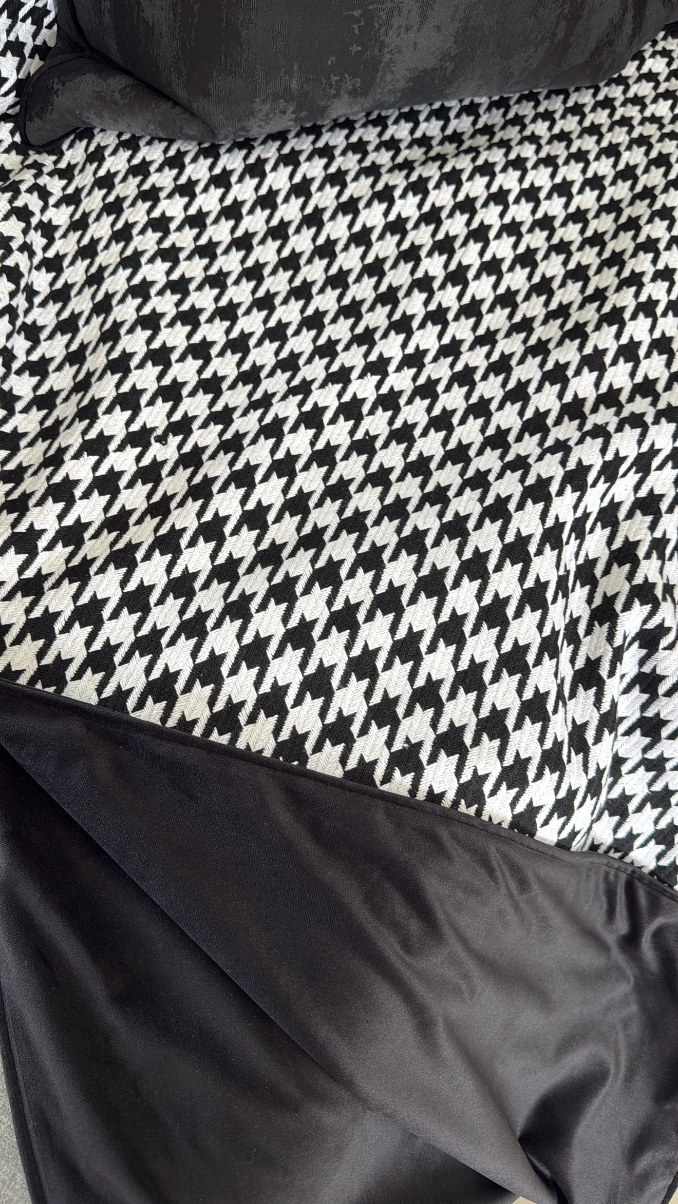 Chanel | Black & White Throw