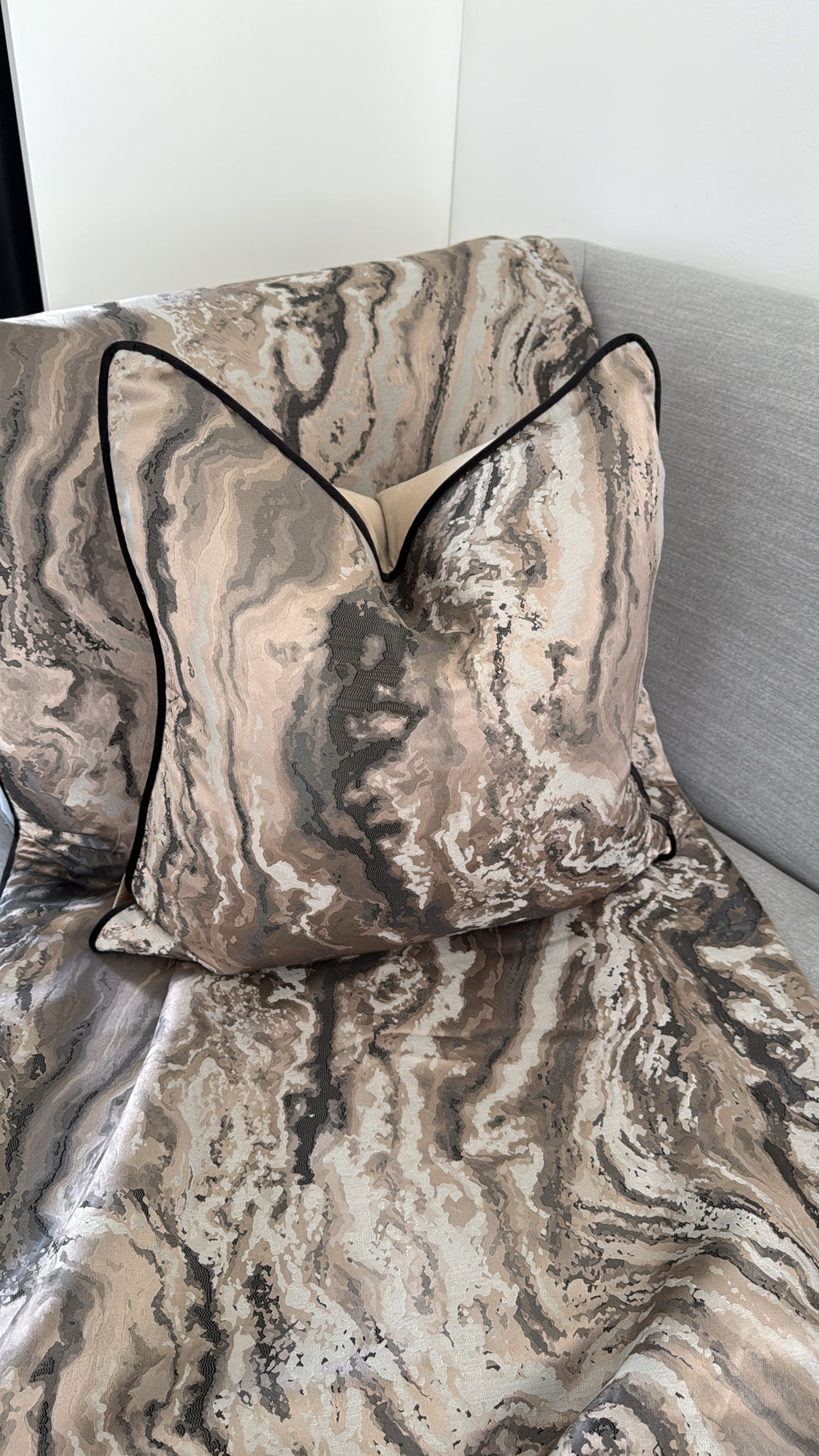 Earth | Luxury Throw