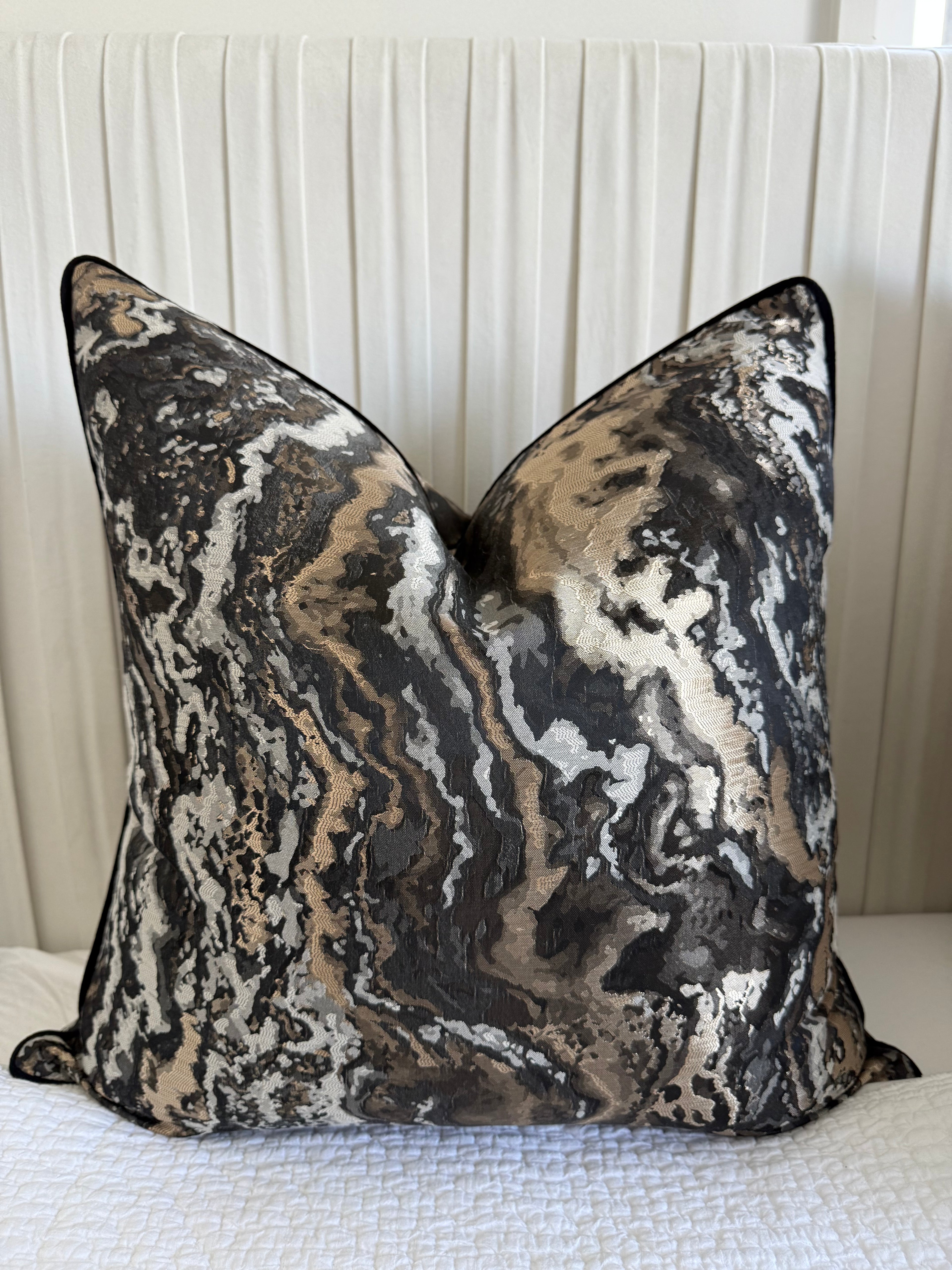 Golden | Cushion Cover