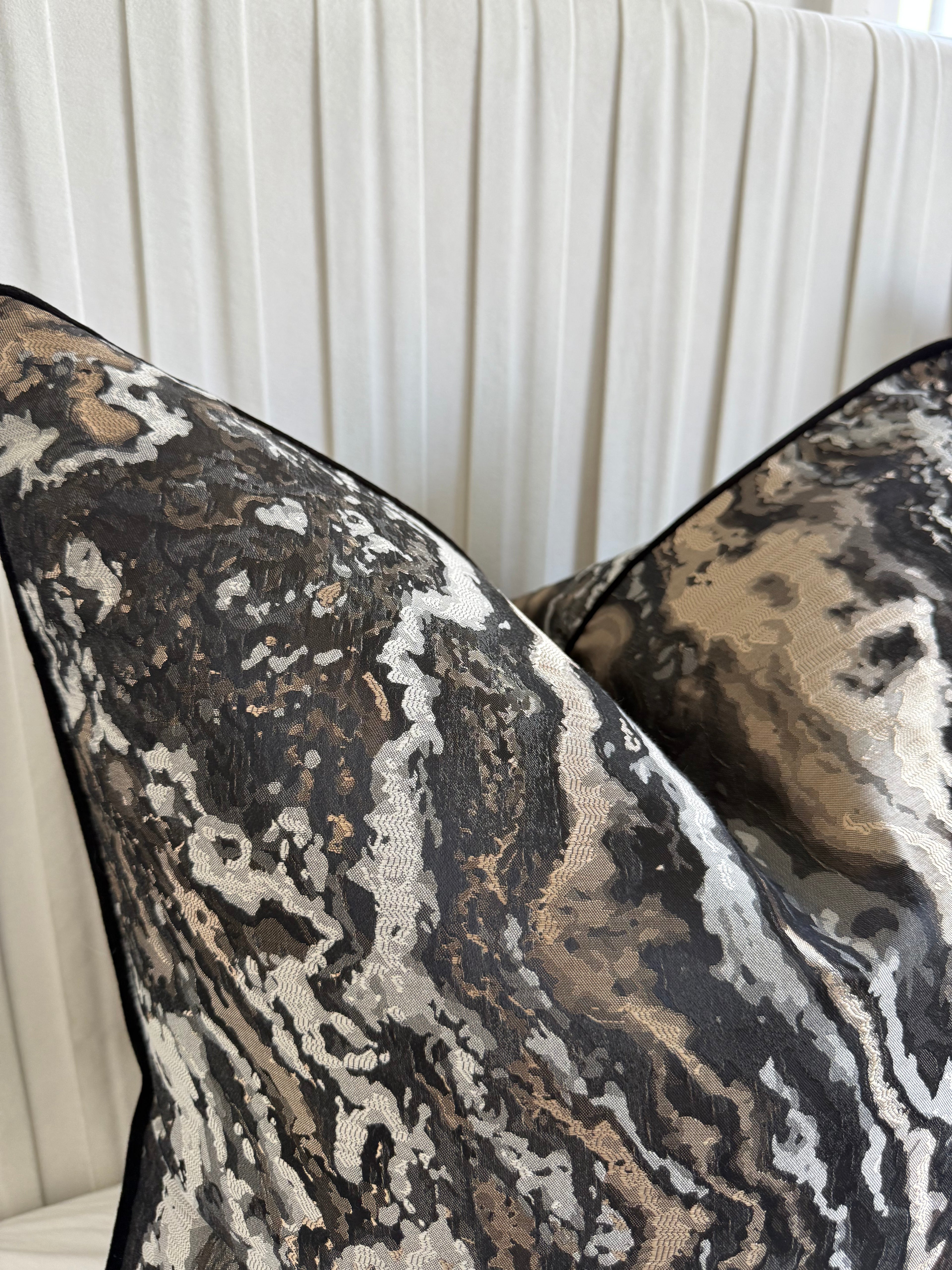 Golden | Cushion Cover