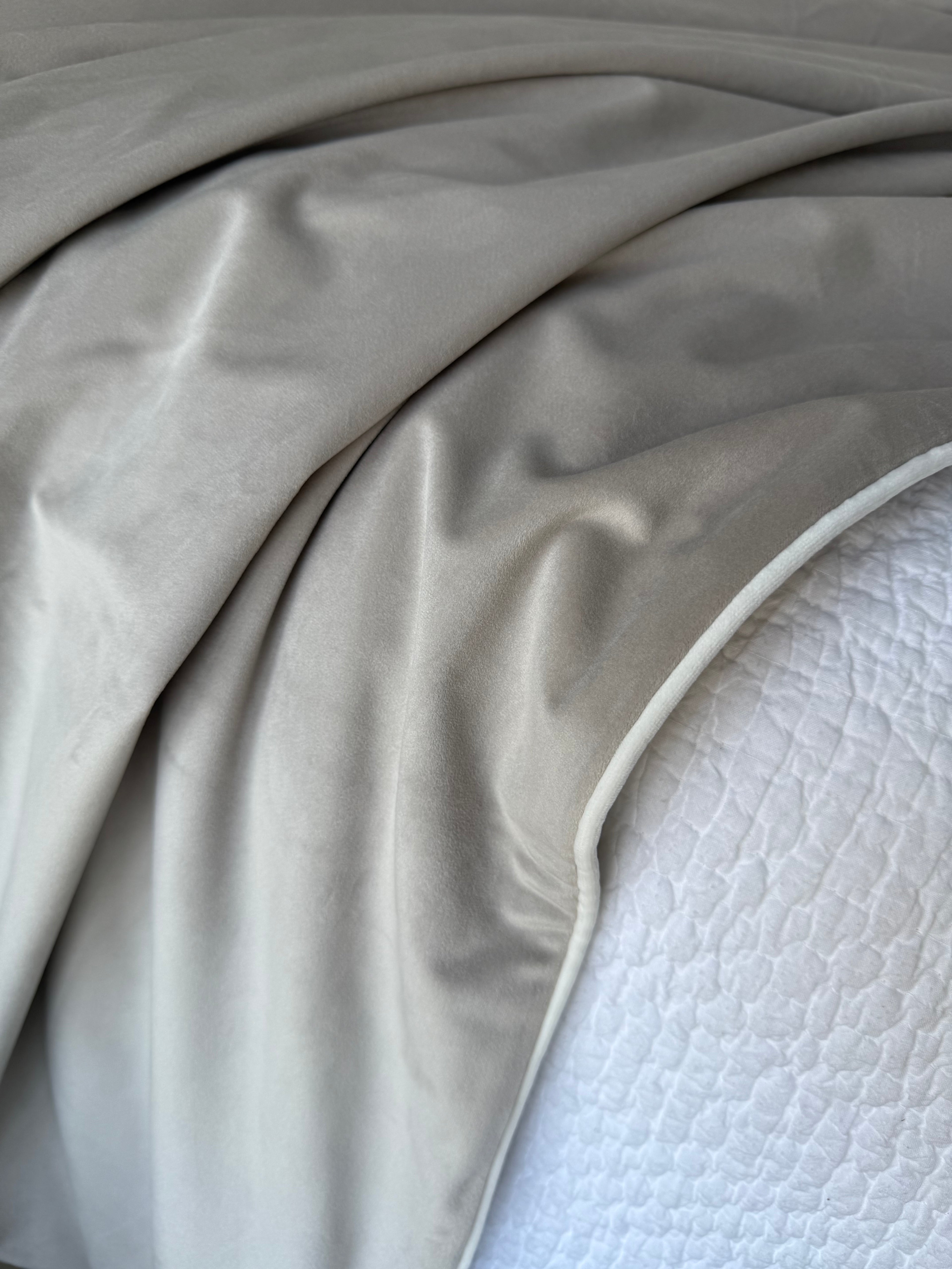 Blush & White Velvet Piping | Throw