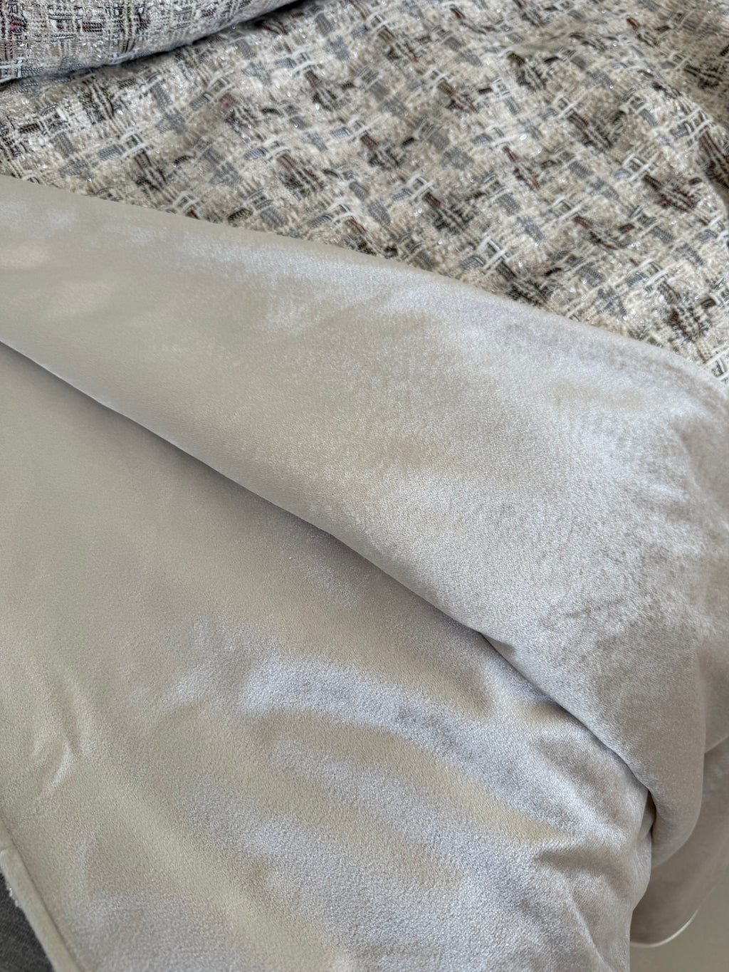 Ivory Luxe Tweed | Throw Blanket