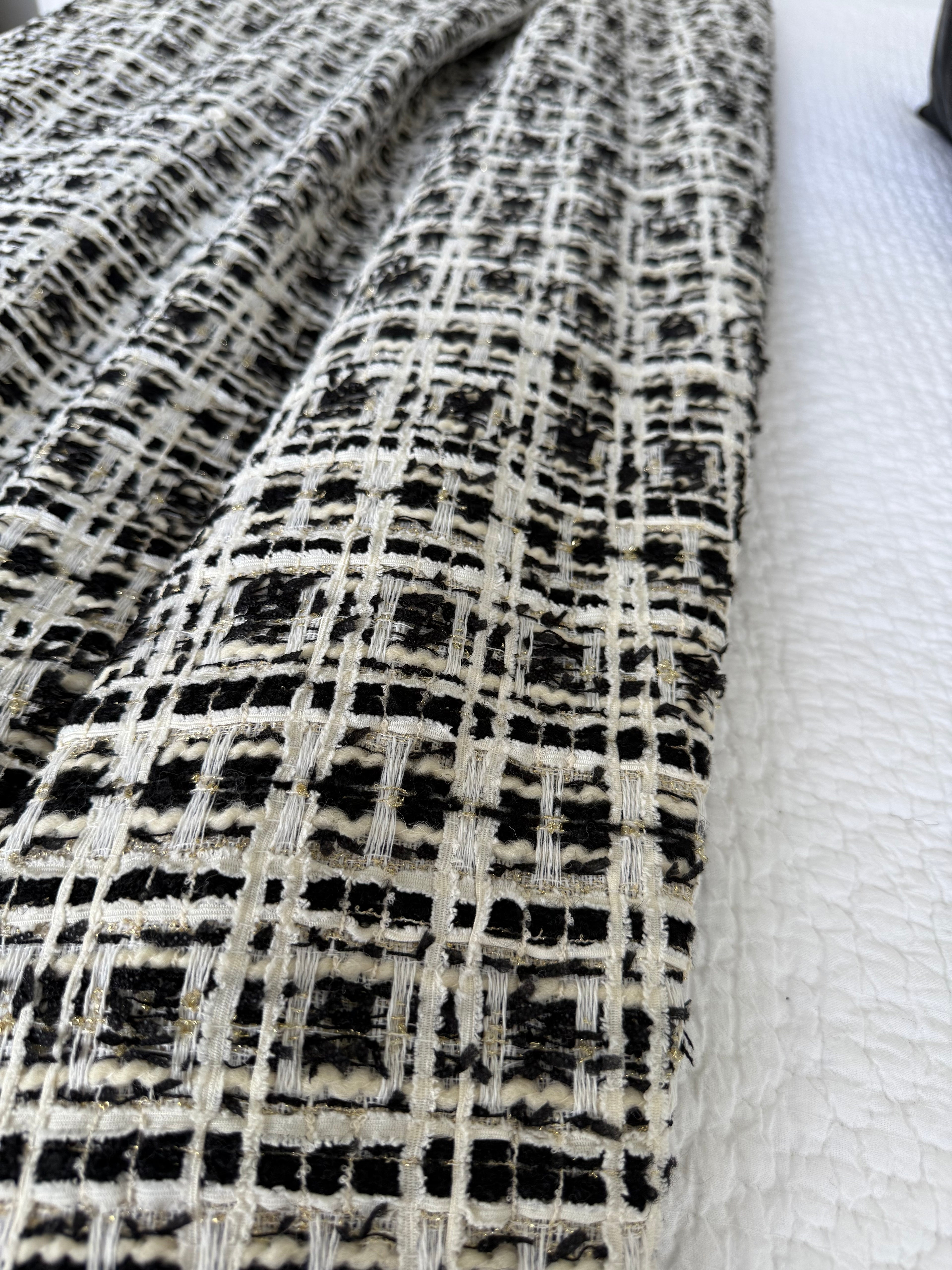 Noir Luxe Tweed | Throw Blanket