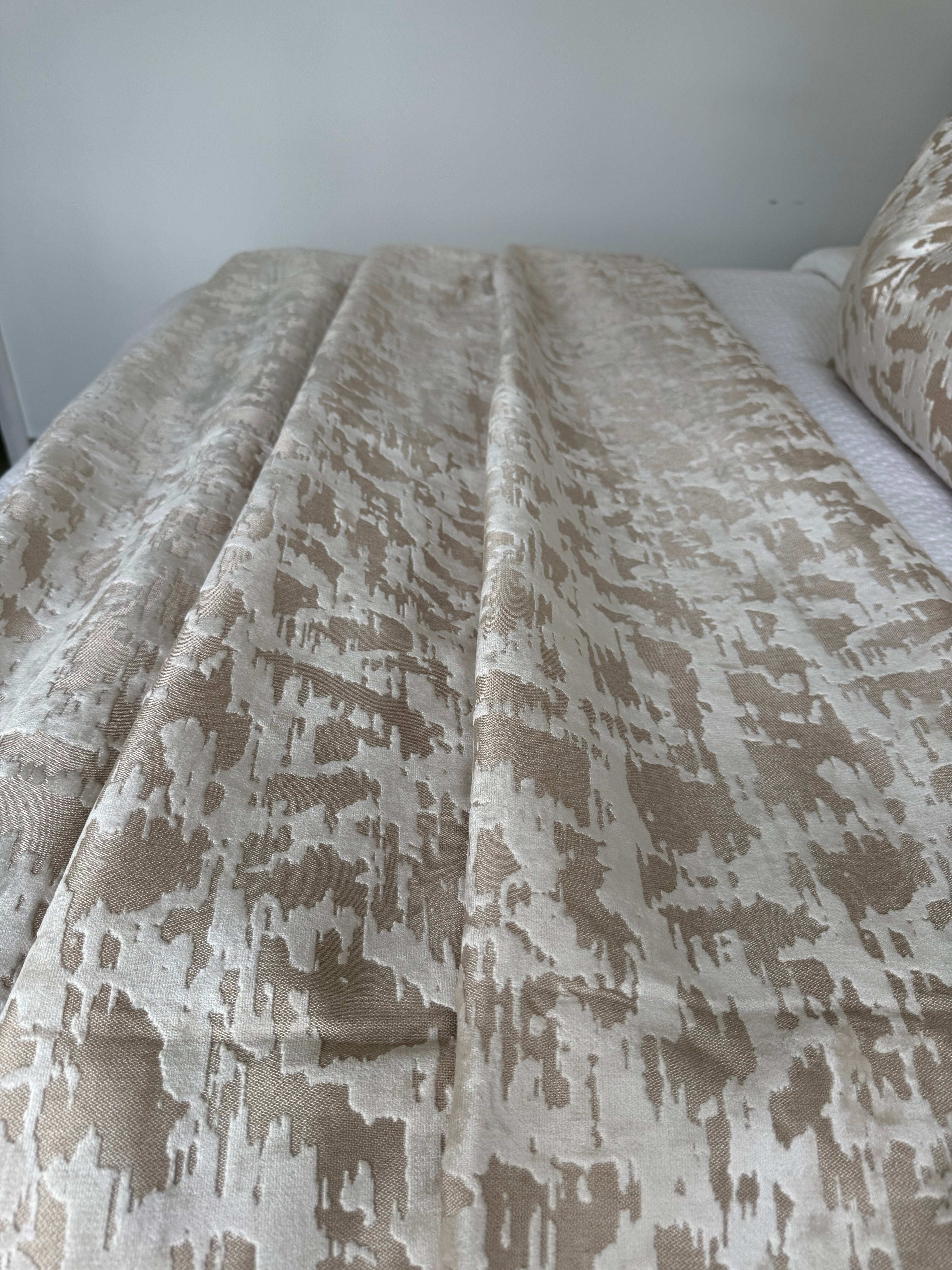 Oat Cloud | Throw Blanket