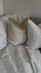 Snow Haven | Throw Blanket