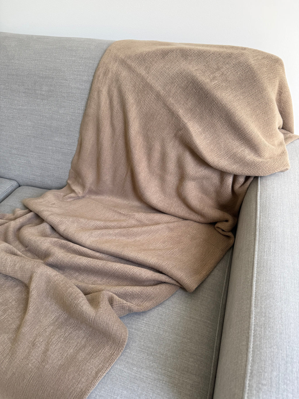 Chocolate | Throw Blanket