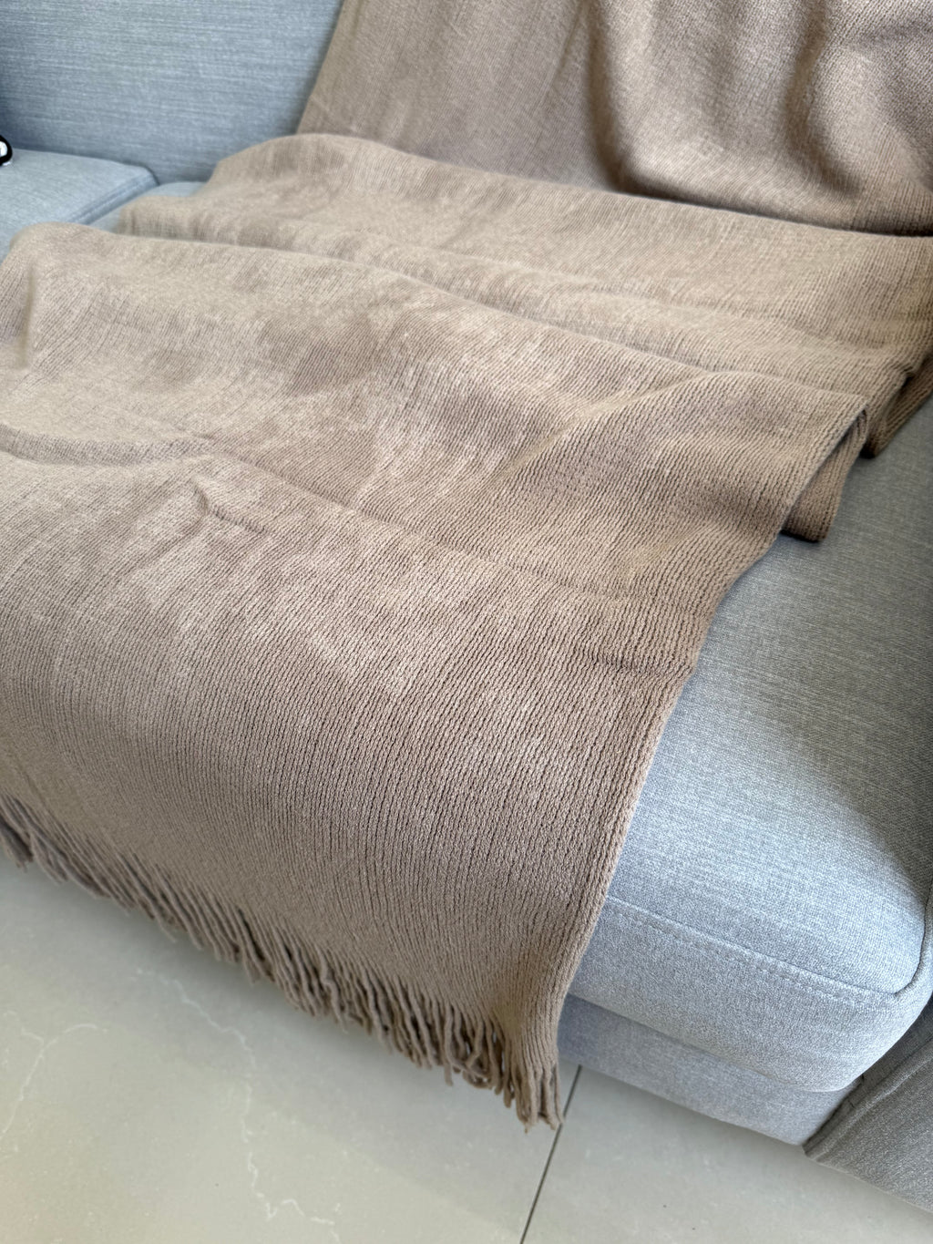 Chocolate | Throw Blanket
